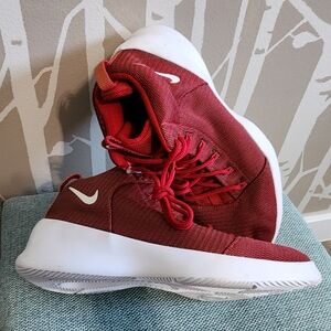 Nike: Hyperfr3sh Red Athletic Sneakers